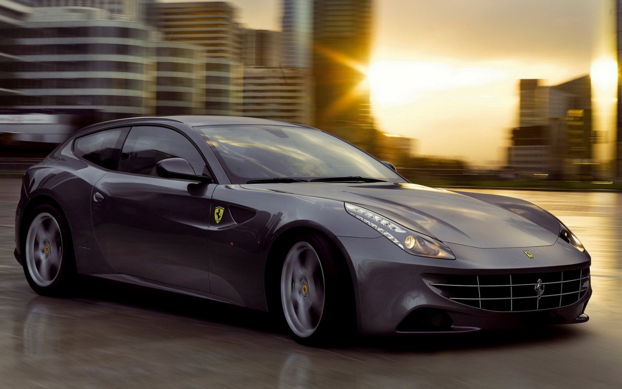 новый Ferrari-FF