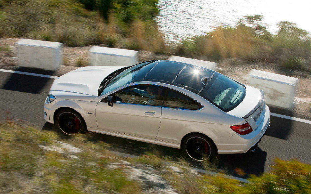 Mercedes-Benz-C63 AMG Coupe