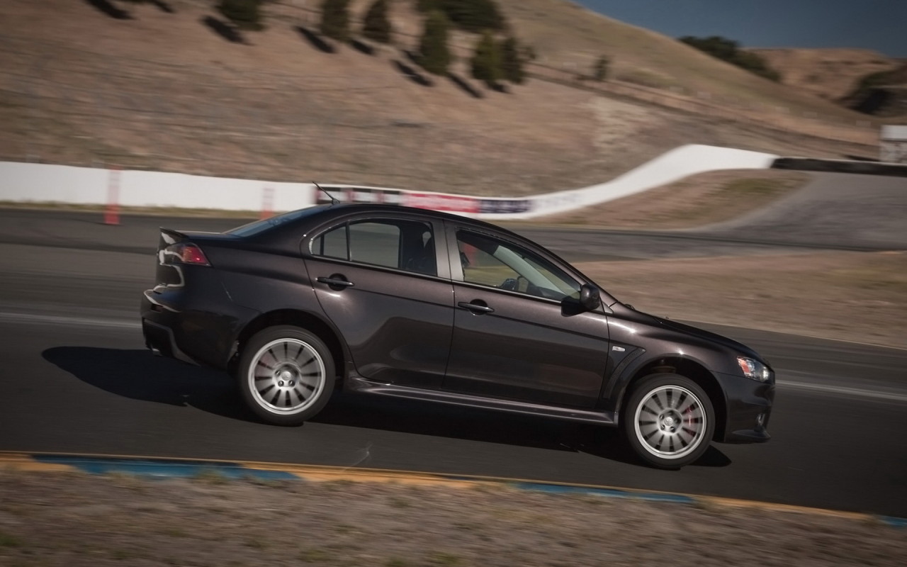 Mitsubishi-Lancer-Evolution