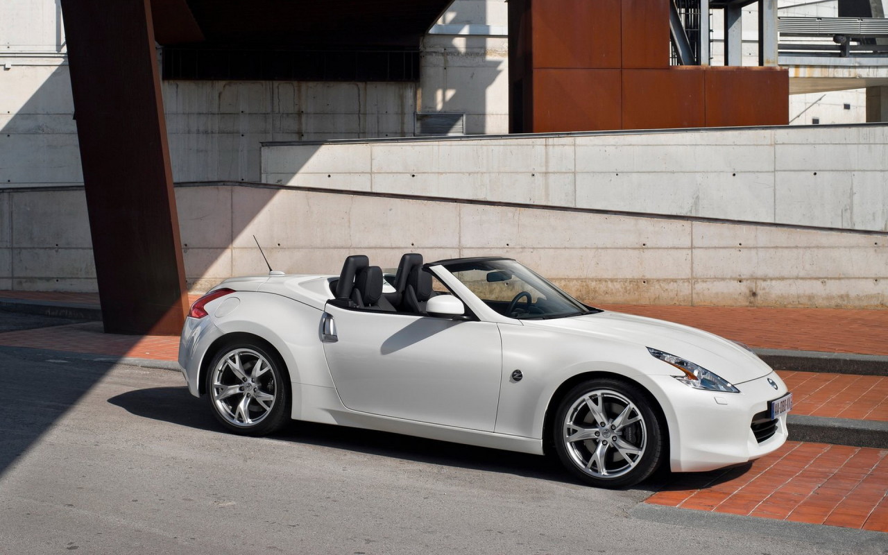 Nissan-370Z Roadster