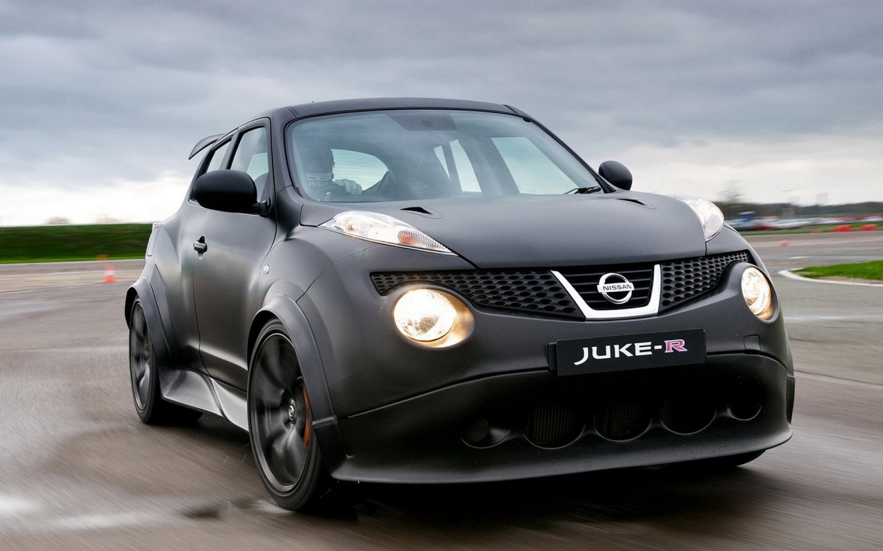 Nissan-Juke-R