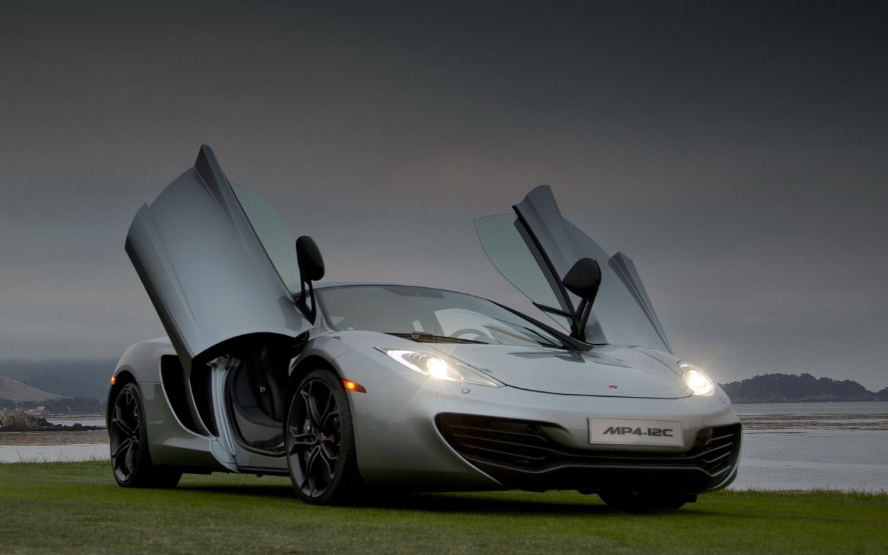 2011 McLaren-MP4-12C