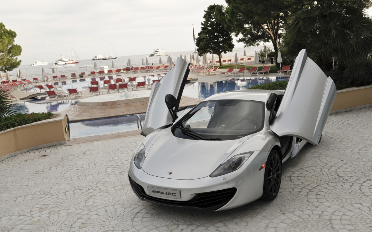 McLaren-MP4-12C