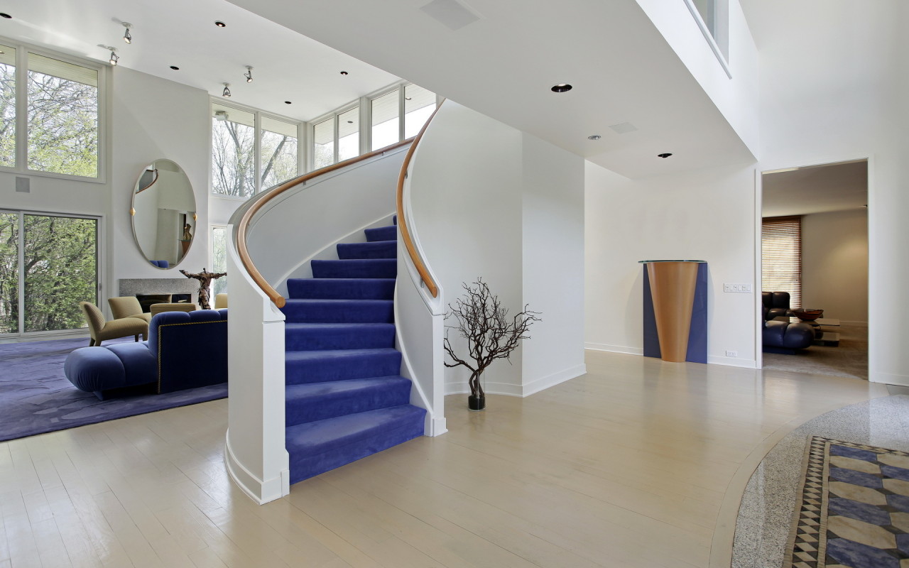 Лестница на второй этаж