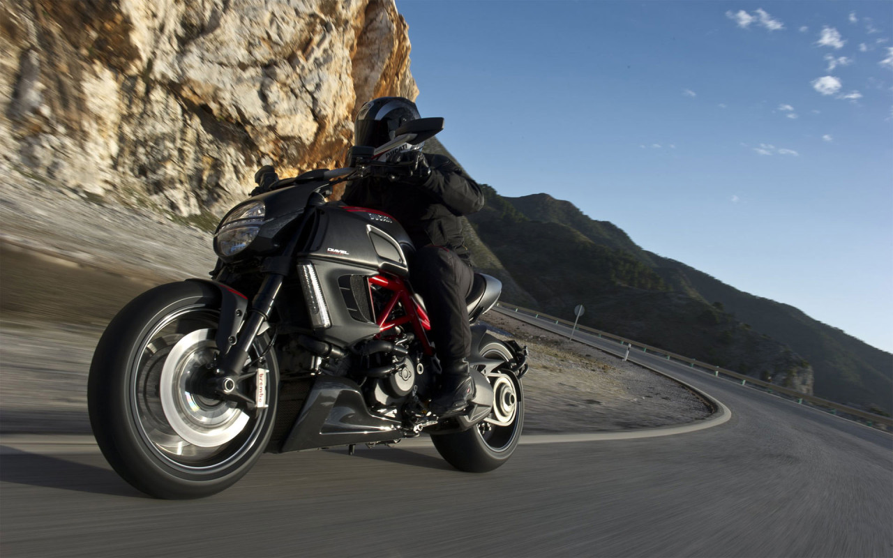 2011 Ducati Diavel