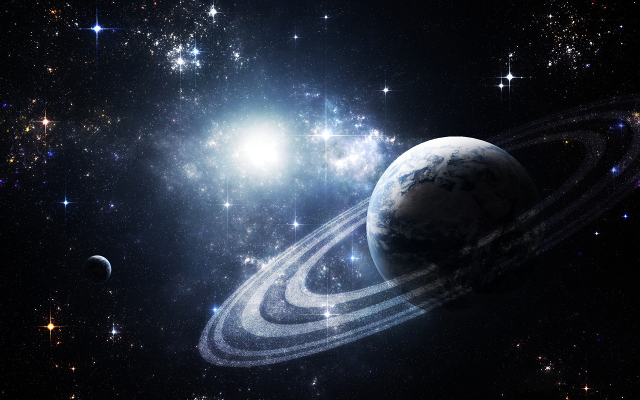 Планета в сиянии звезд