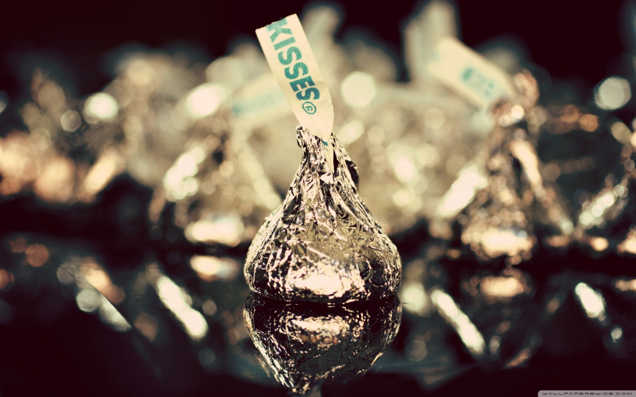 Конфета в обертке