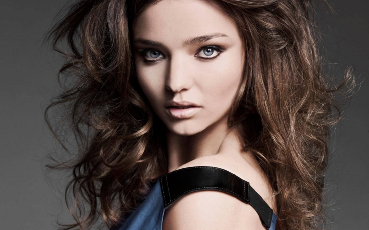 Миранда Керр портрет