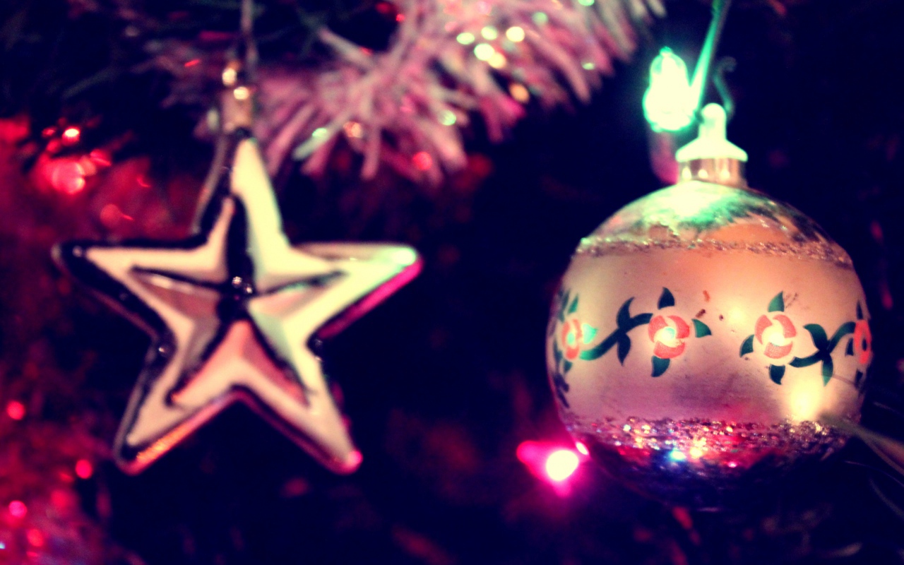 Звезда и шар для елки