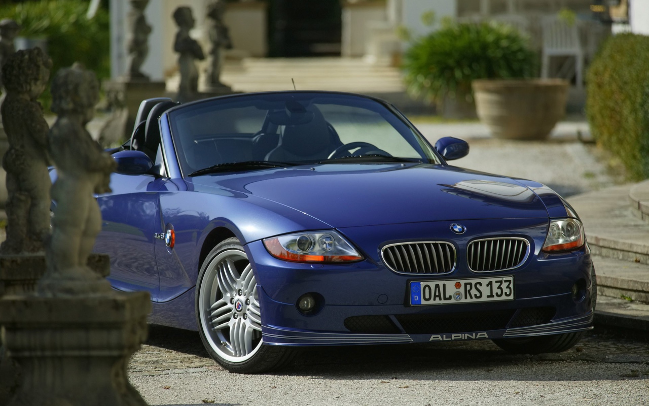 Синий BMW Alpina
