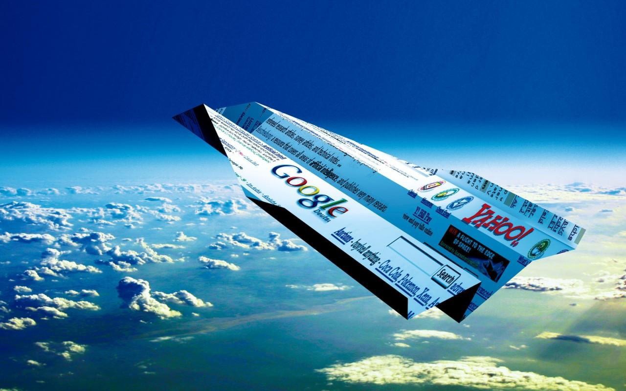 Бумажный самолет с Google