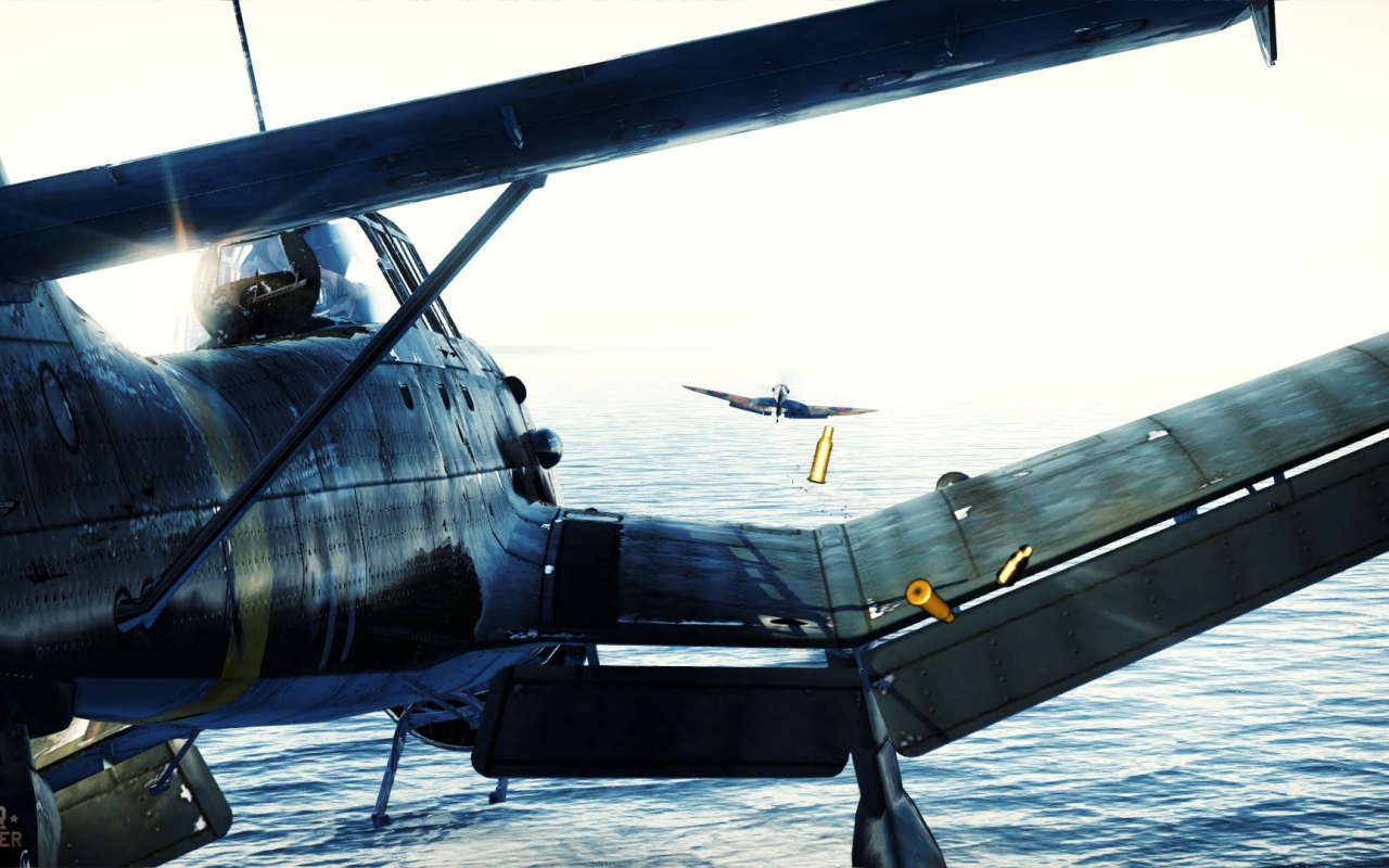 War Thunder истребитель находится на хвосте самолета