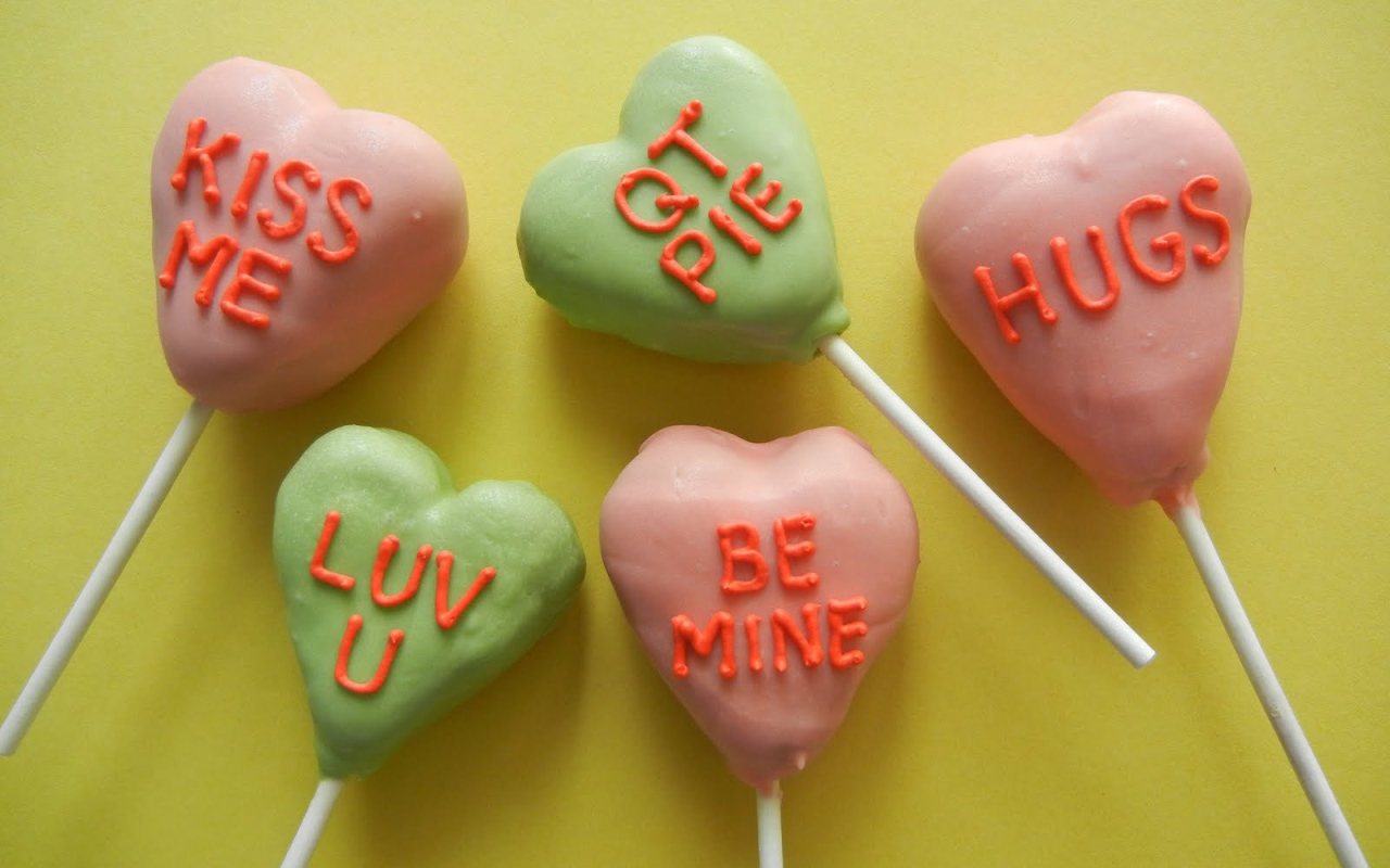 Много маленьких сердец на день рождения