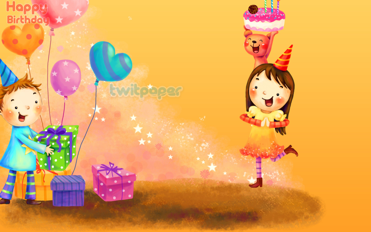 Счастливая девочка получает подарки на день рождения