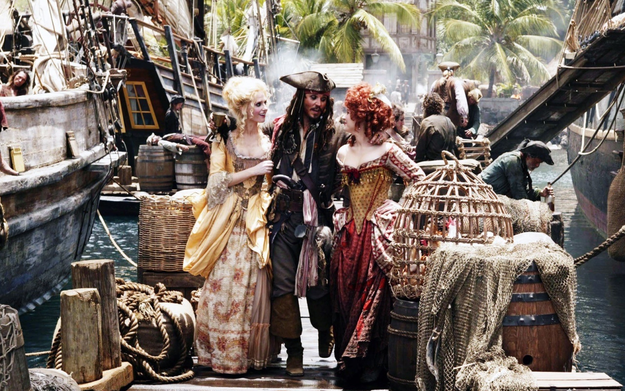 Капитан Джек с двумя дамами