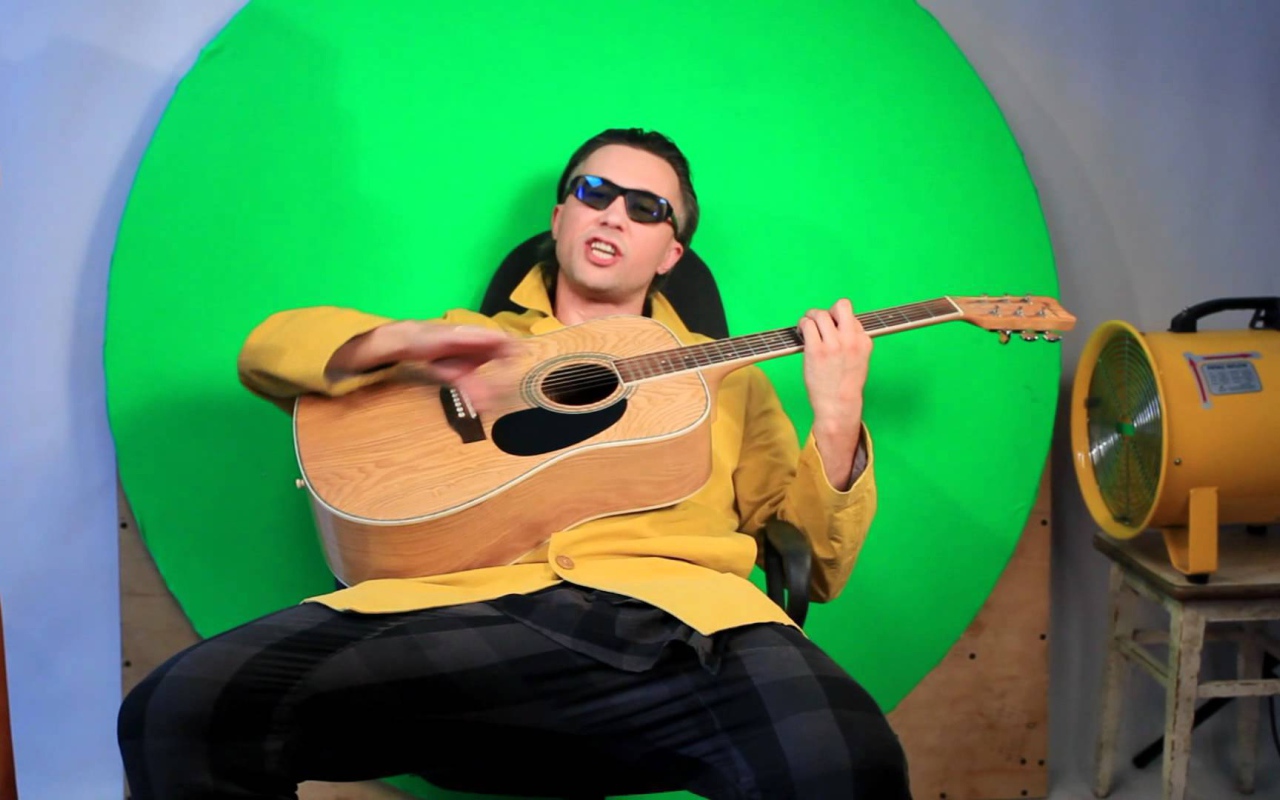 Сергей Бабкин с песней Недотрога