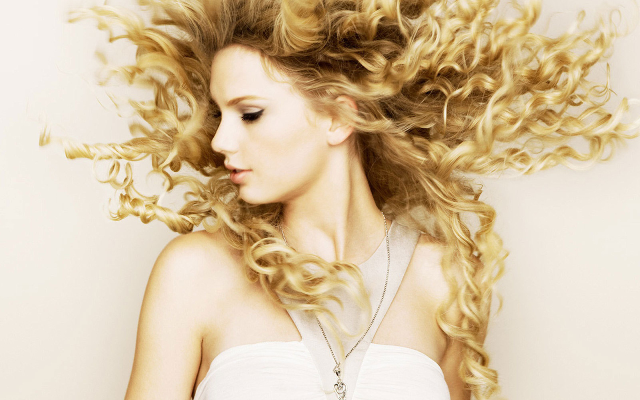 Taylor Swift из фильма День святого Валентина