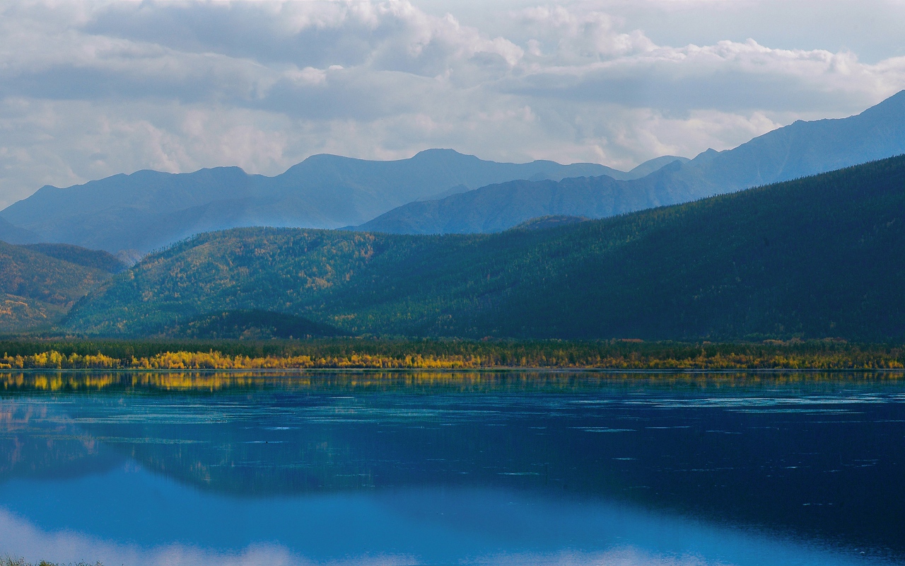 Горы и морская гладь