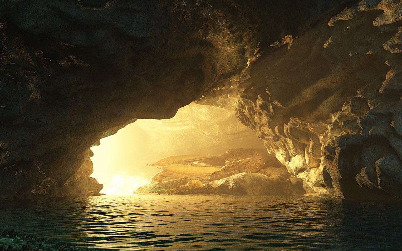 Пещера на море