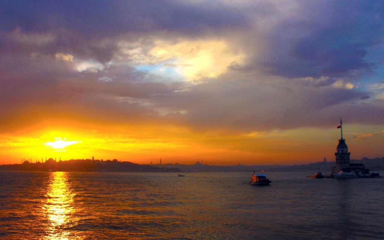 Морской пейзаж с закатом