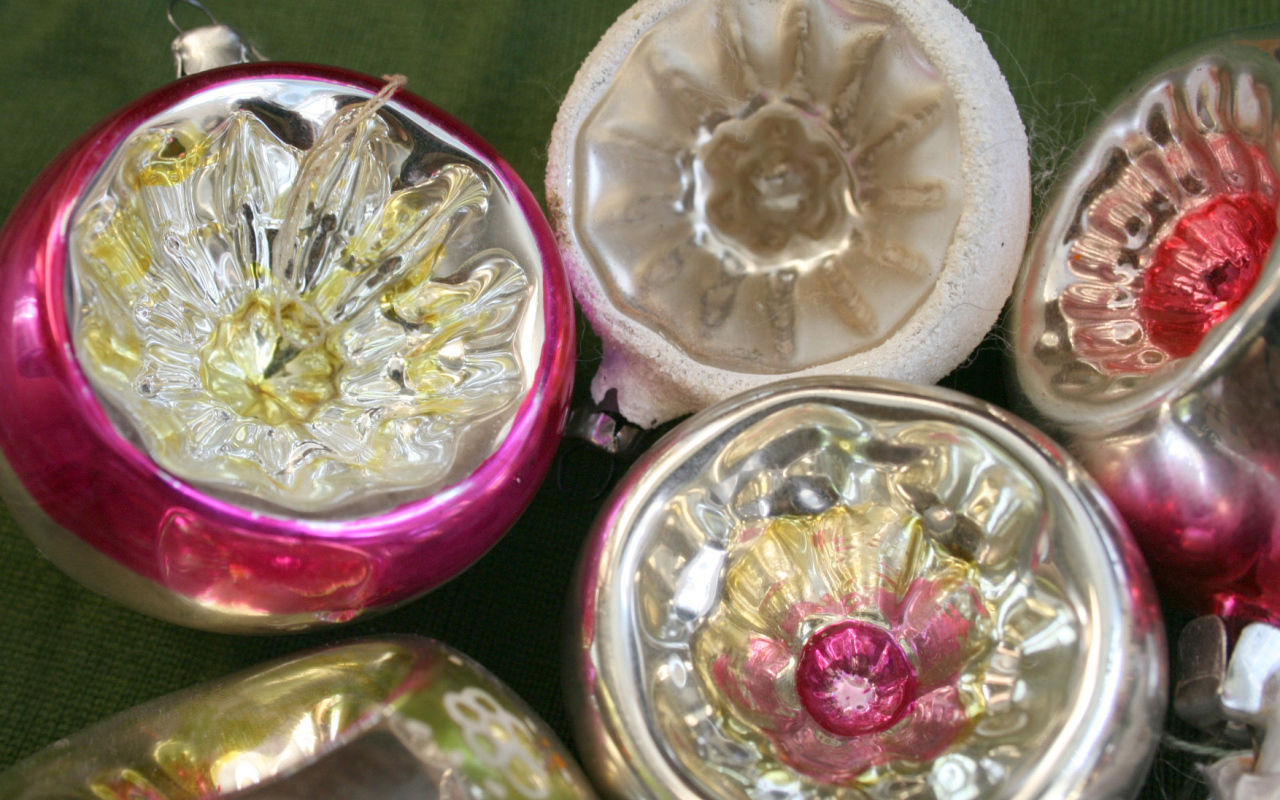 Hовогодние елочные игрушки