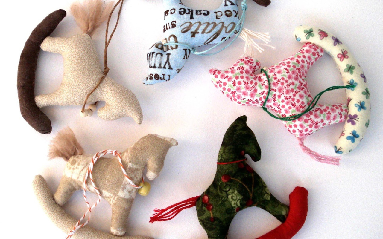 Фигурки лошадей