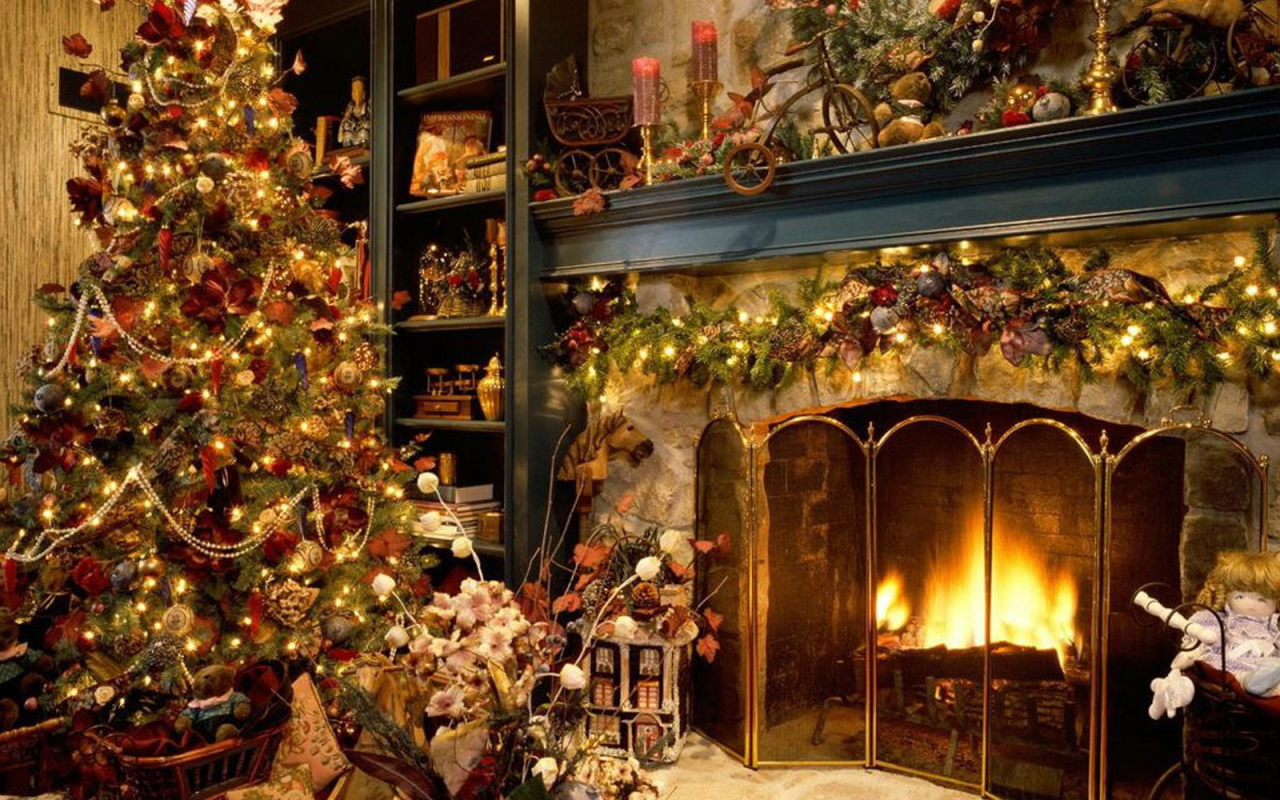 Новогодняя елка в доме