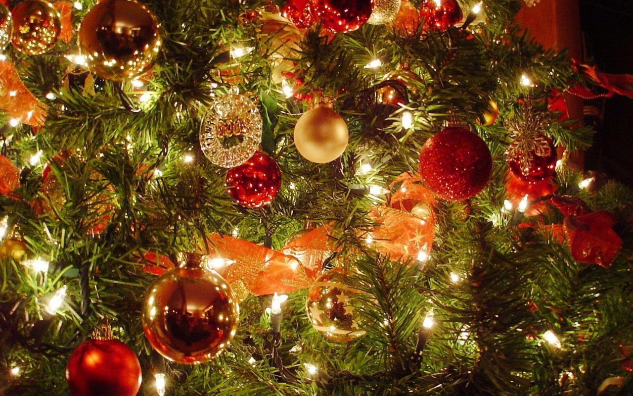 Лучшие украшения новогодней елки
