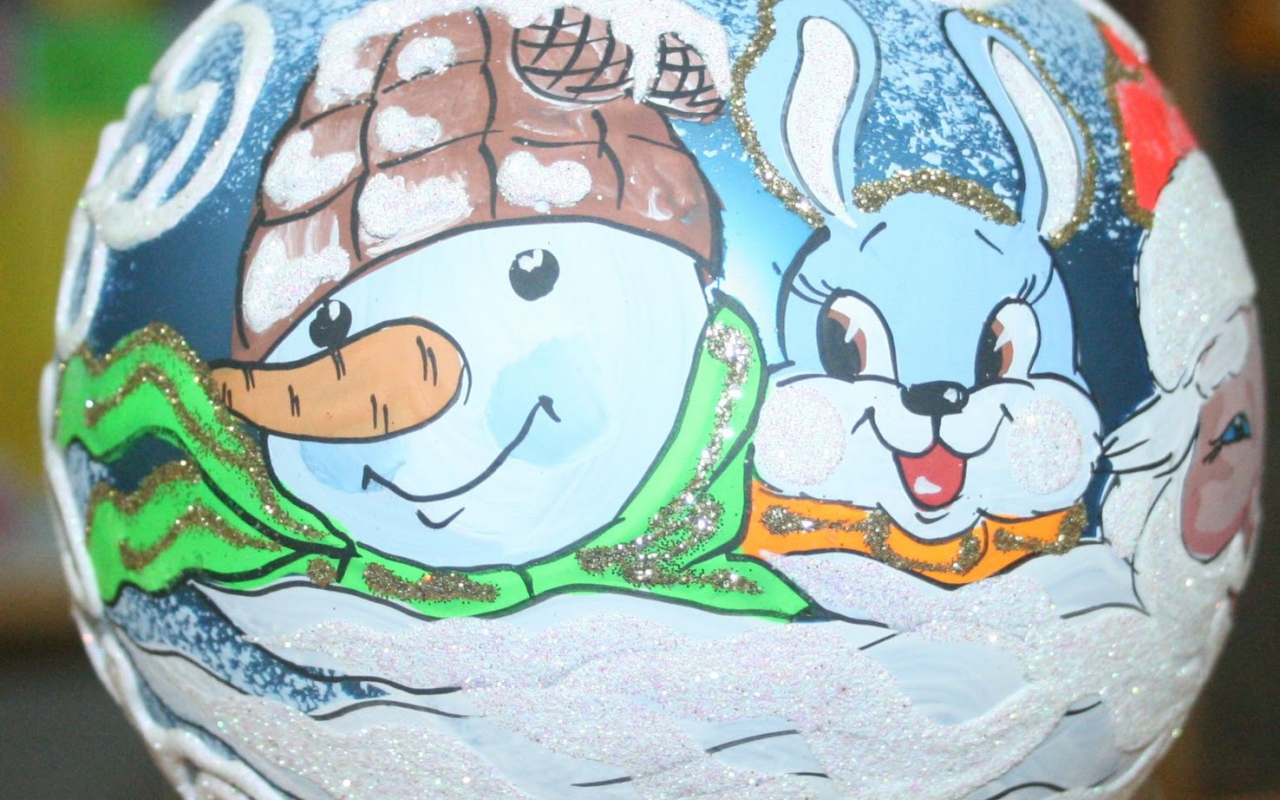 Hеобычные елочные игрушки