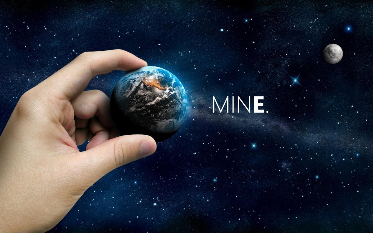 Земля в руке человека