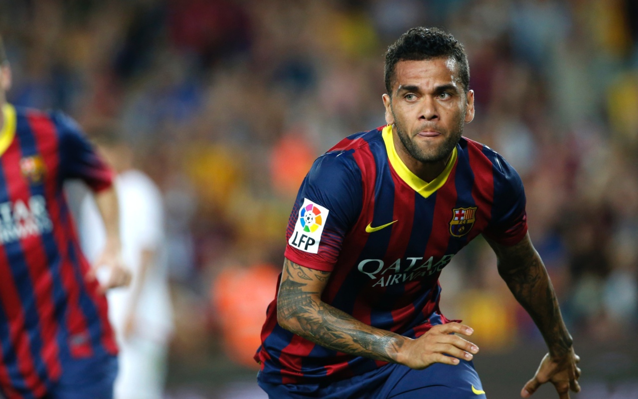 Барселона Даниэл Алвес во время игры