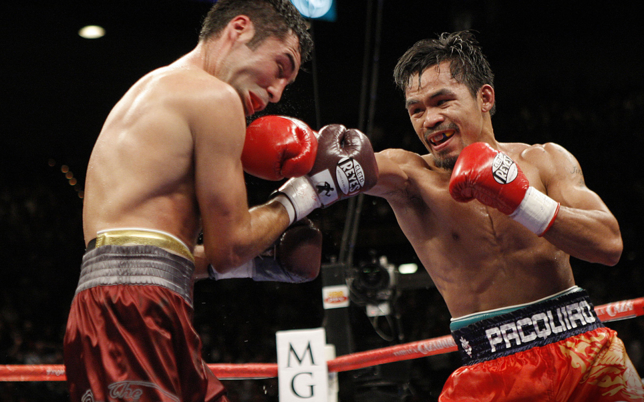 Boxer Oscar Dela Hoya vs Pacquiao