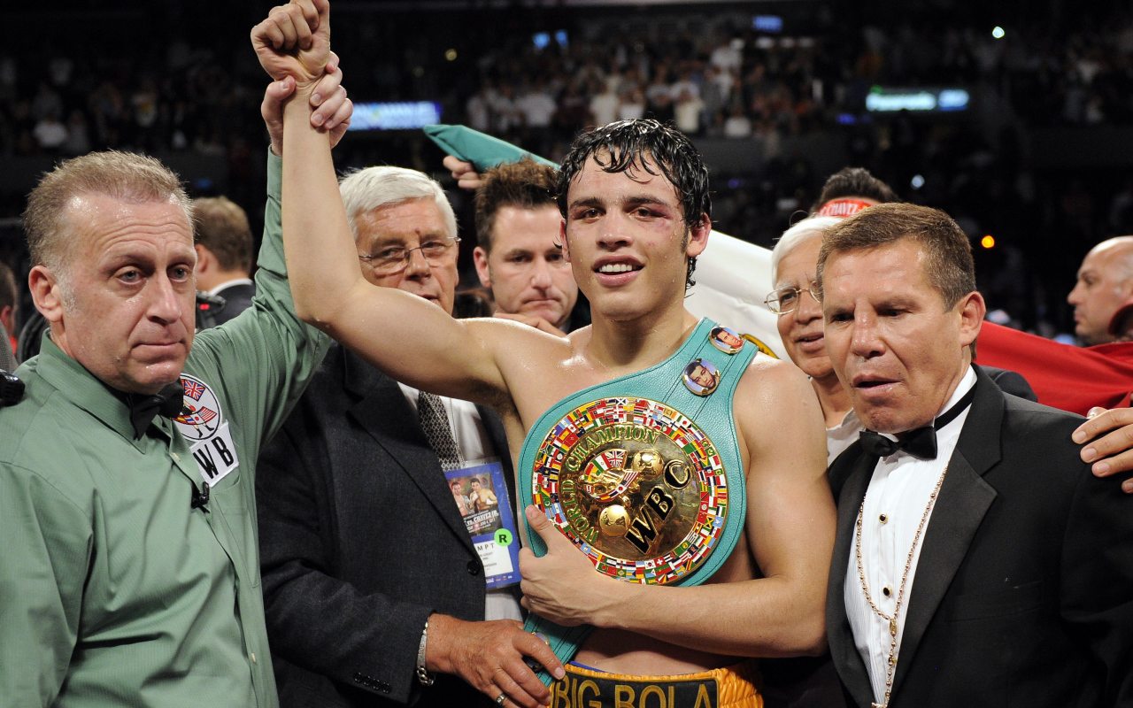 Чемпион Хулио Сезар Чавес-Sr