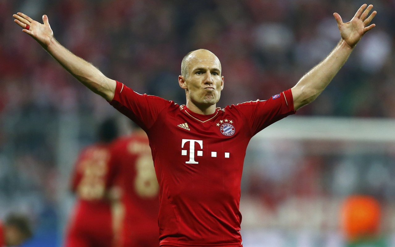  Лучший полузащитник Баварии Арьен Роббен