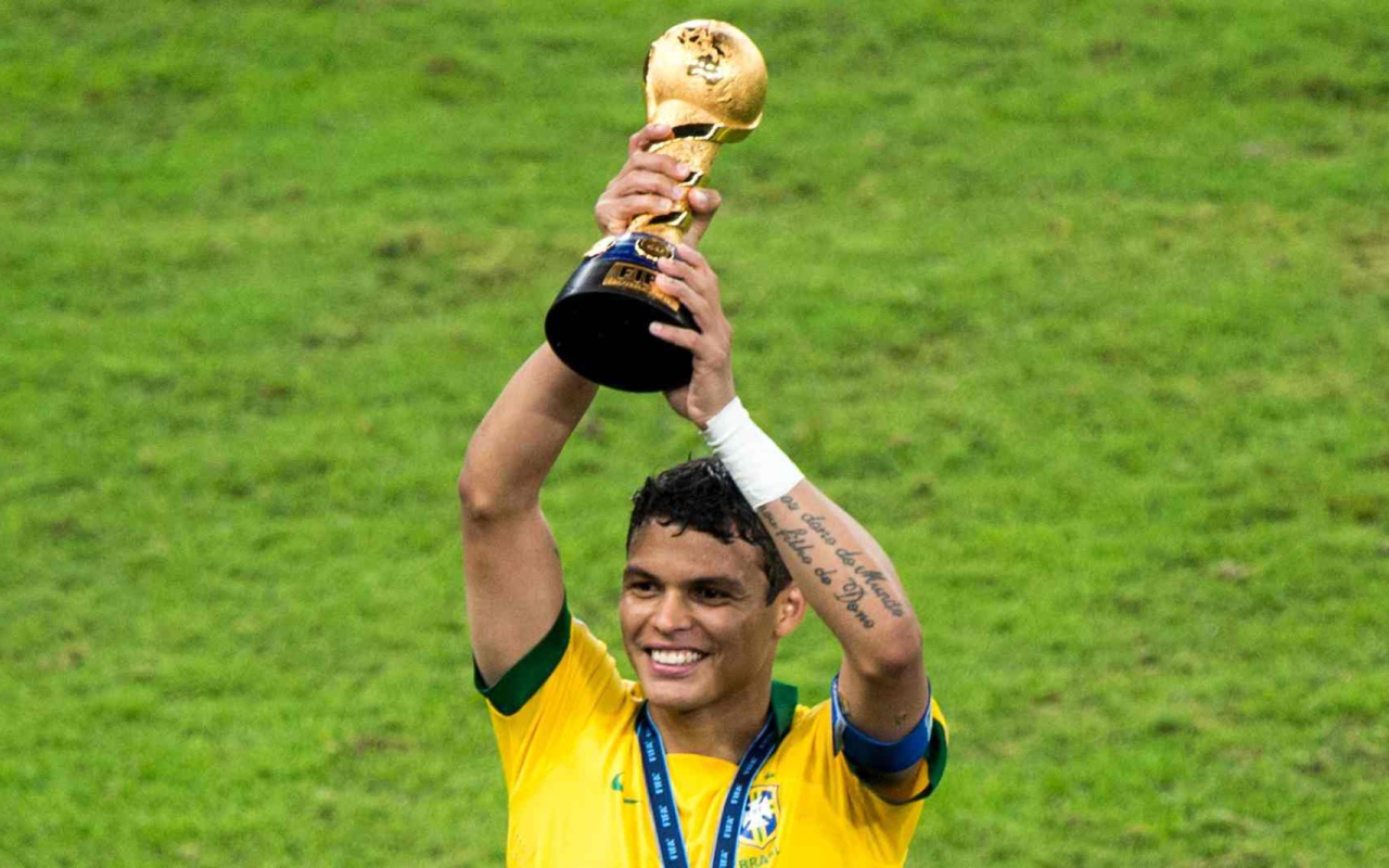 Лучший игрок ПСЖ Тиаго Силва