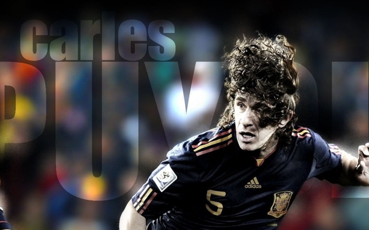 Защитник Барселоны Карлес Пуйоль