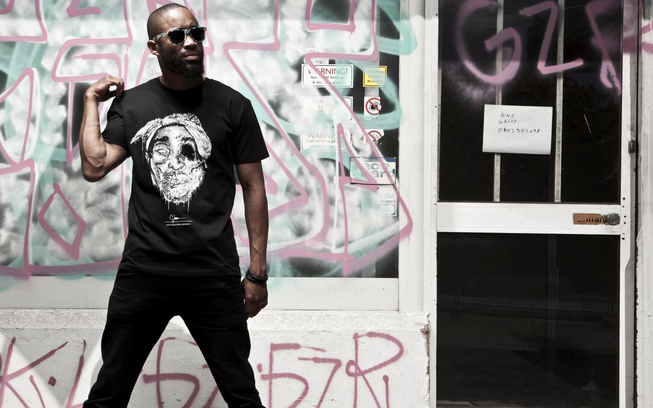 Мужчина в чёрном, swag