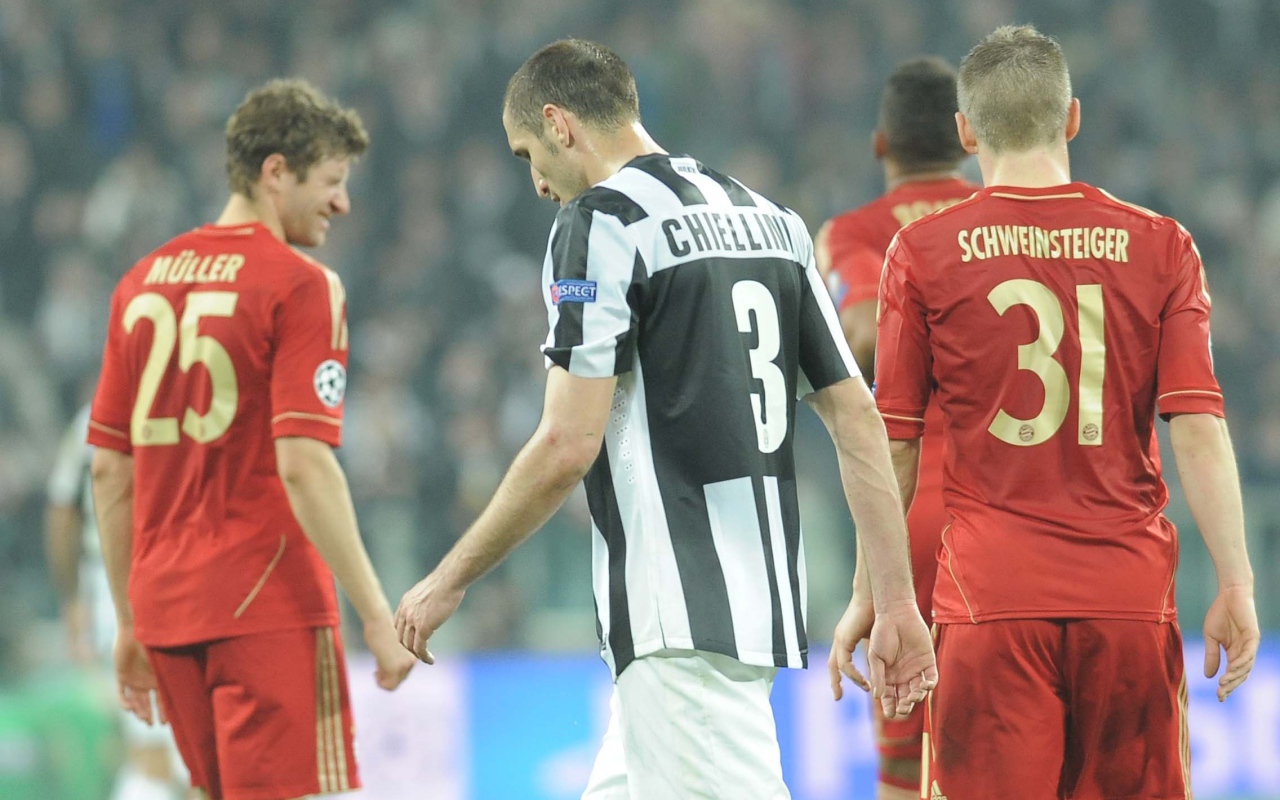 Игрок Ювентуса Джорджо Кьеллини в тылу врага