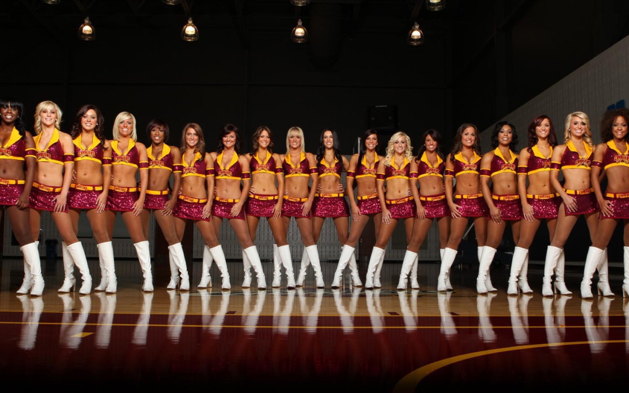 Женская группа поддержки