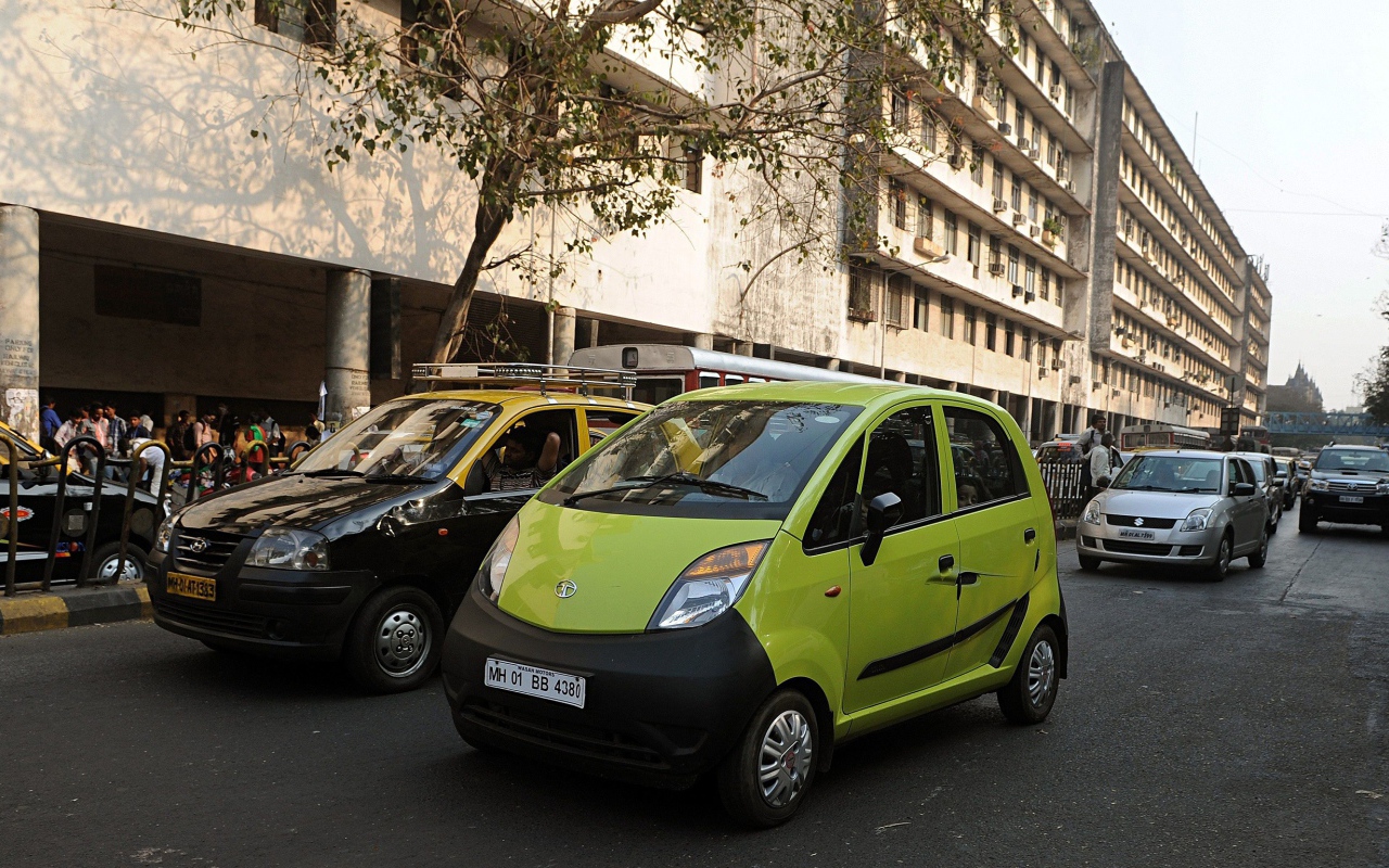 Новый автомобиль Tata Nano 2014