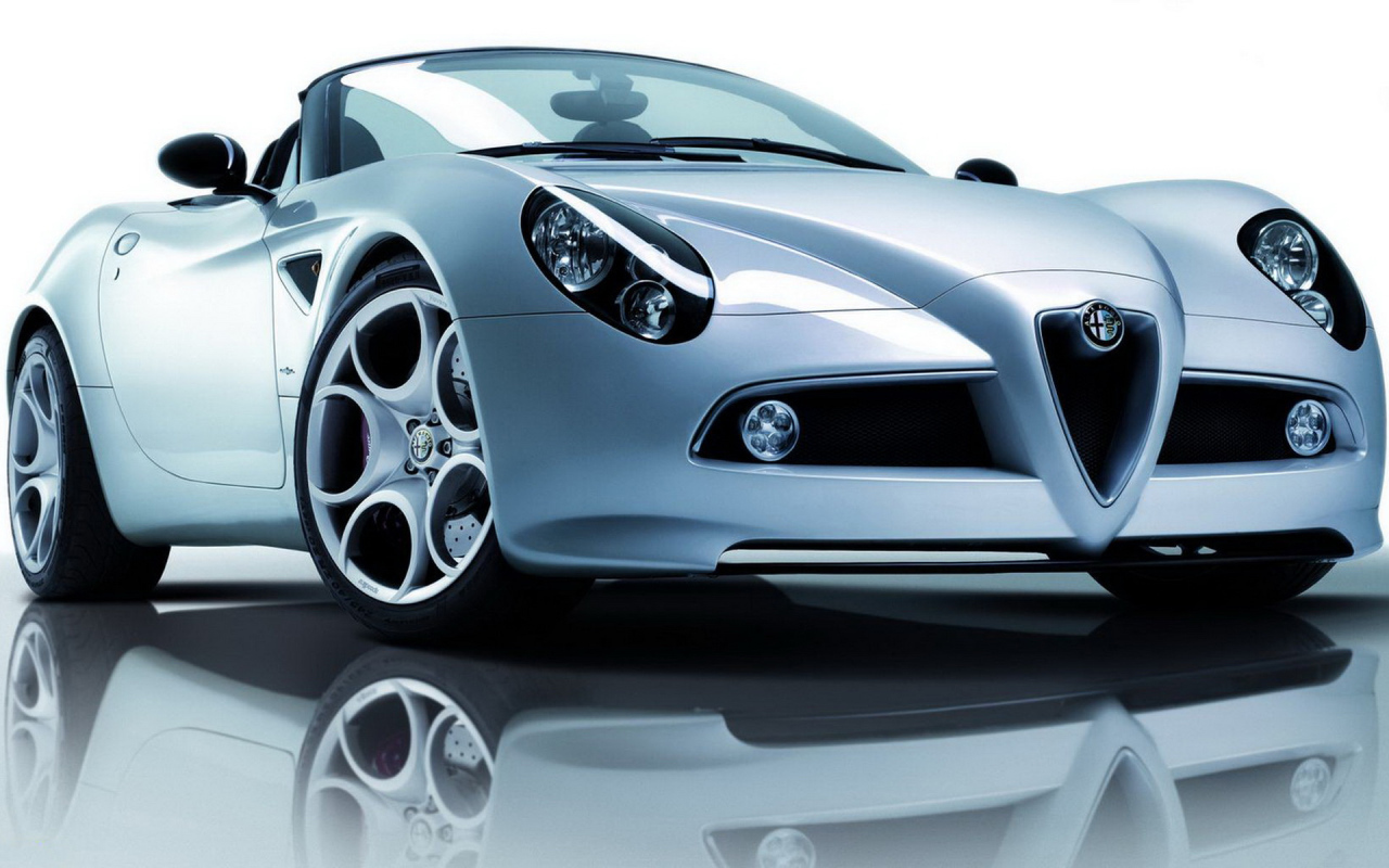 Дизайн автомобиля Alfa Romeo 8c spider