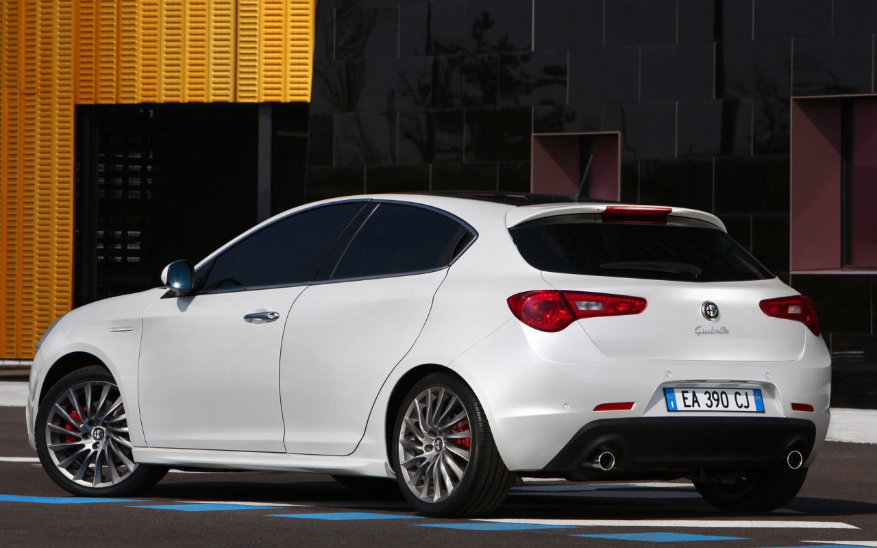 Фото автомобиля Alfa Romeo giulia
