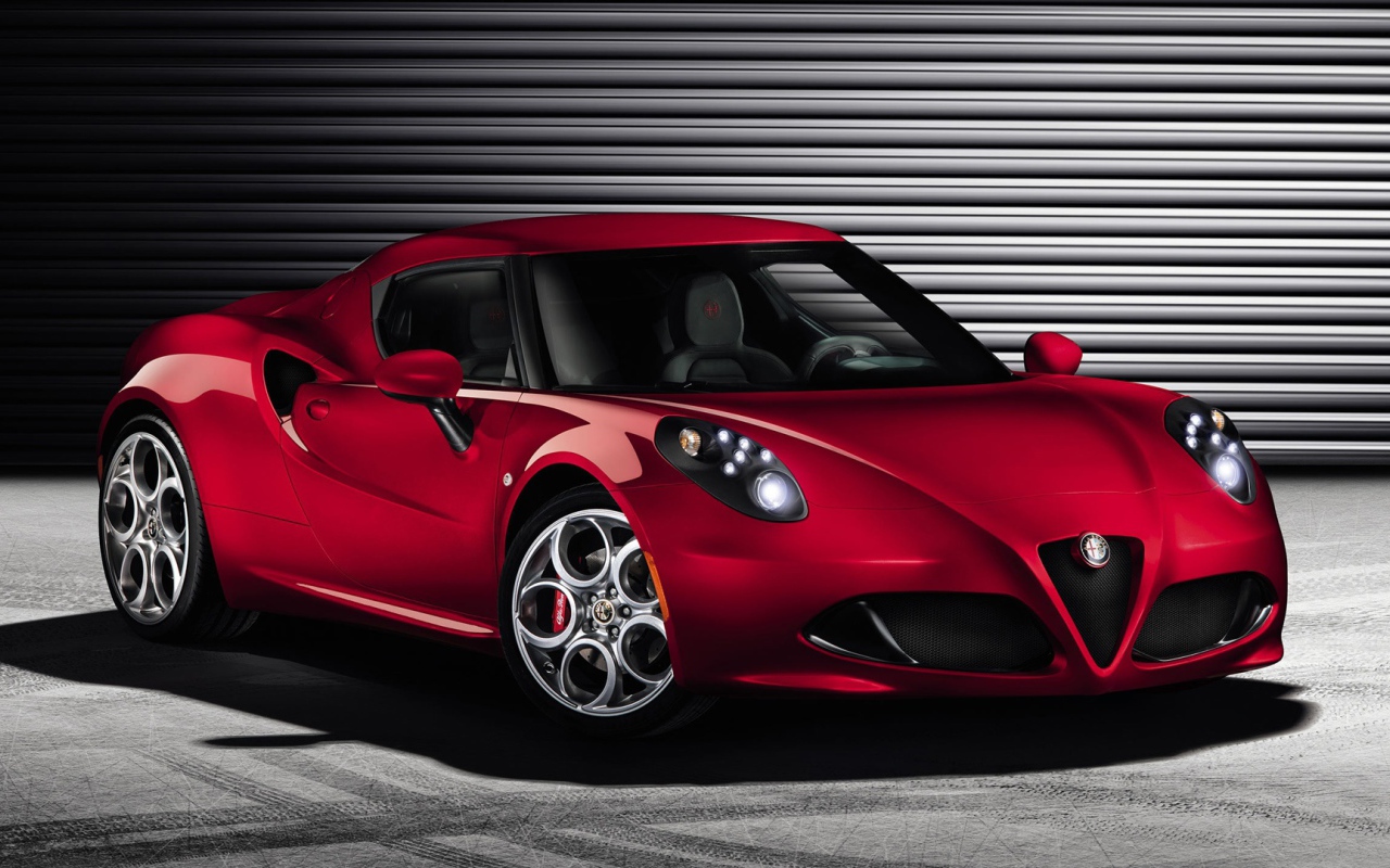 Надежный автомобиль Alfa Romeo gloria