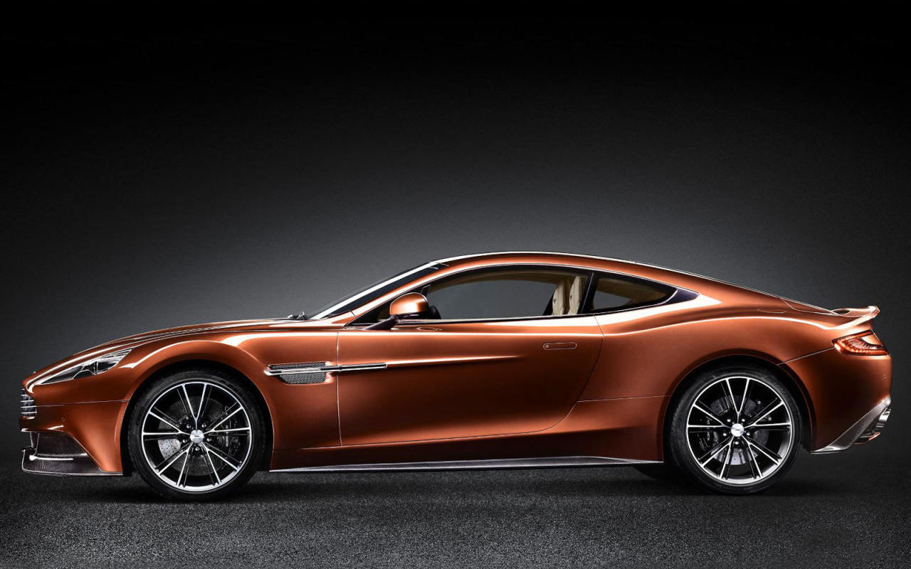 Дизайн автомобиля Aston Martin aspire