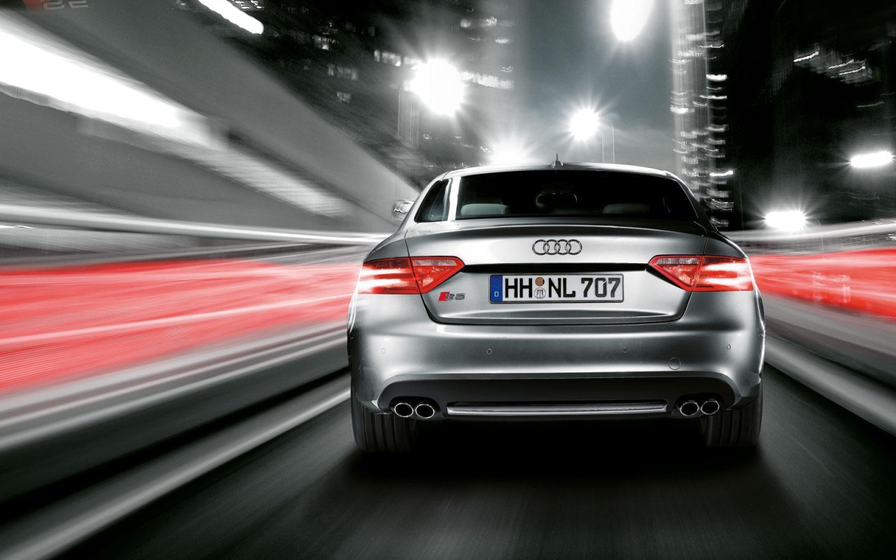 Красивый автомобиль Audi a5