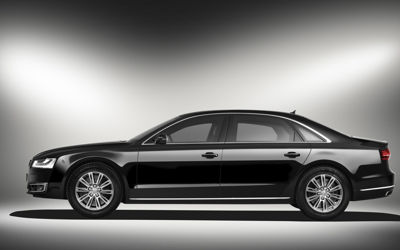 Фото автомобиля Audi A8 2014