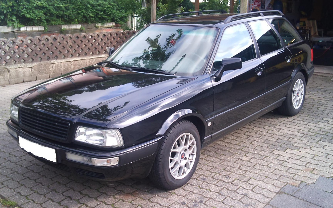 Тест драйв автомобиля Audi 80