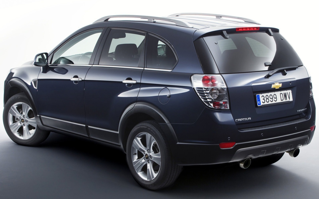 Надежная машина Chevrolet Captiva 2014