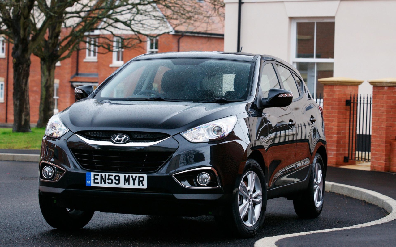 Красивый автомобиль Hyundai IX35 в Москве