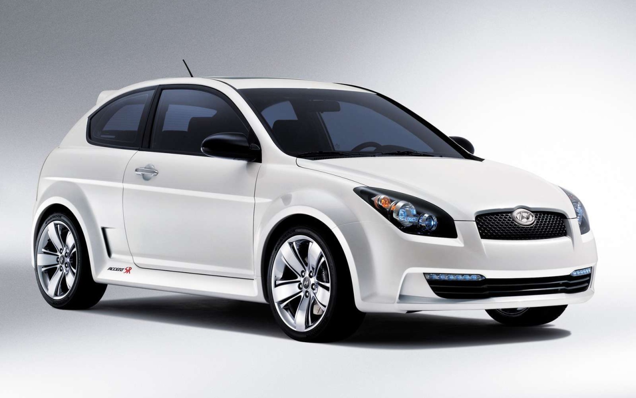 Автомобиль марки Hyundai модели Accent